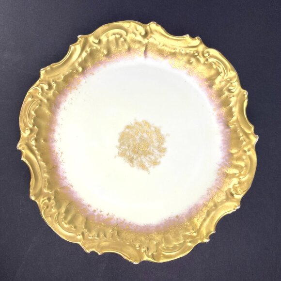 Set 3 Antique LIMOGES France Heavy Gold Trim and Gilded Emblem 9 inch Plates - Picture 2 of 8